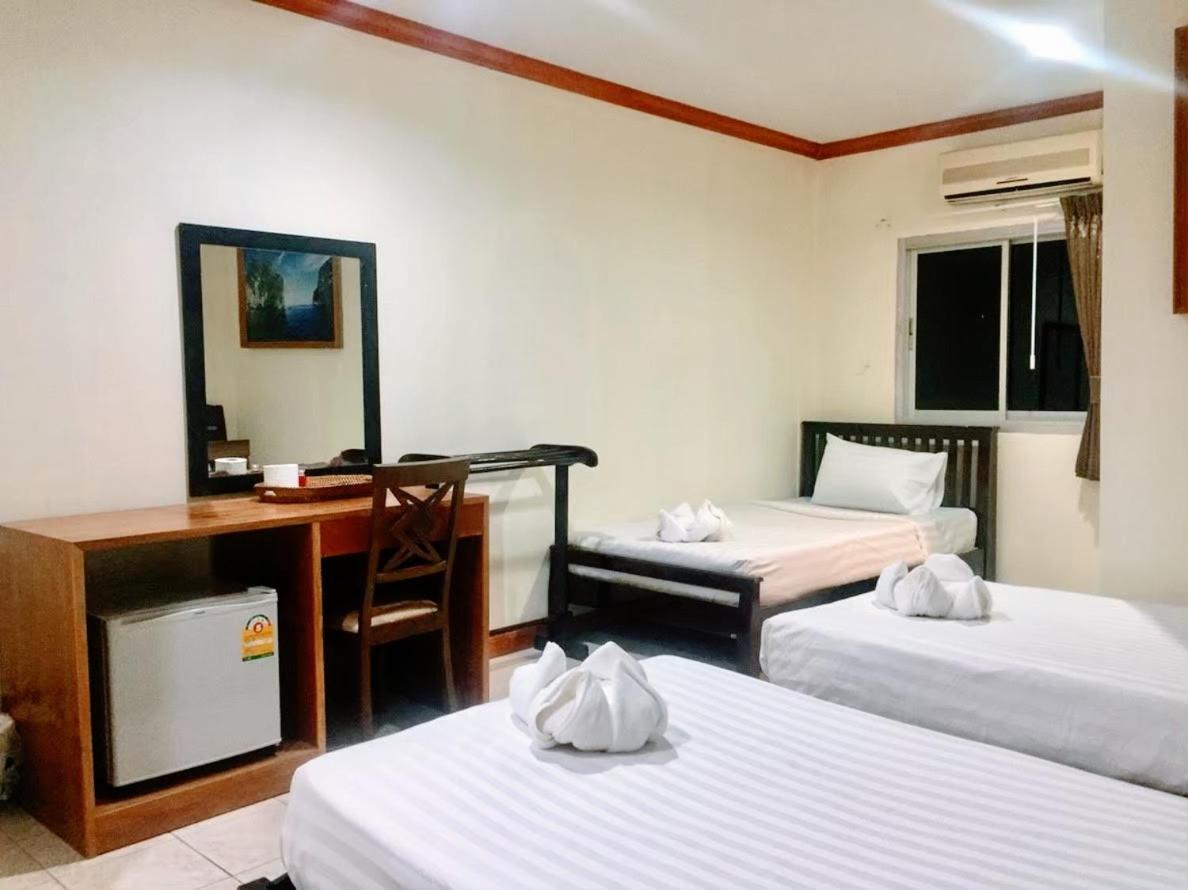 โกลเด้น บี พีพี Hotel เกาะพีพี ภายนอก รูปภาพ